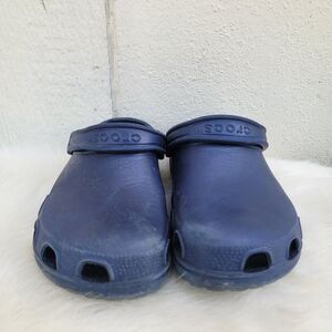 crocs classic clogs blue womens 8 / mens 6
